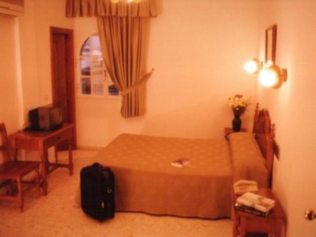 Hotel Villa María La Rinconada Habitación foto